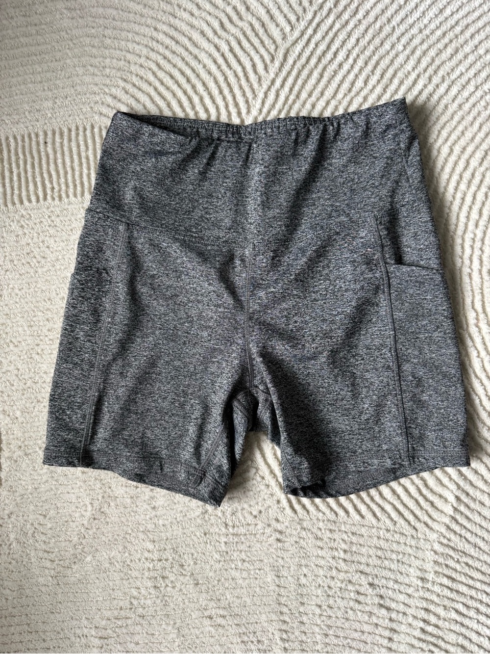 Ebs & Flow Heather Gray Athletic Shorts | Size Medium | Pockets